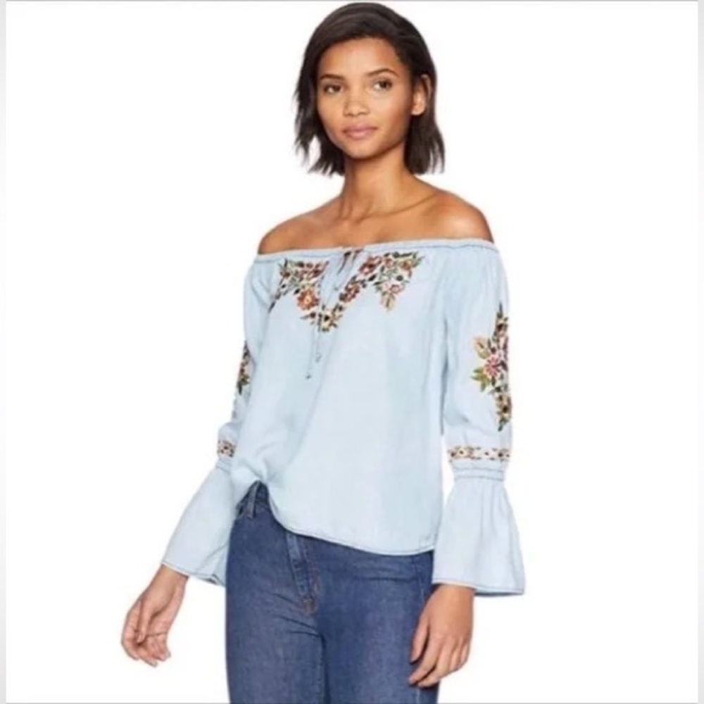 Cupcakes and Cashmere NWT